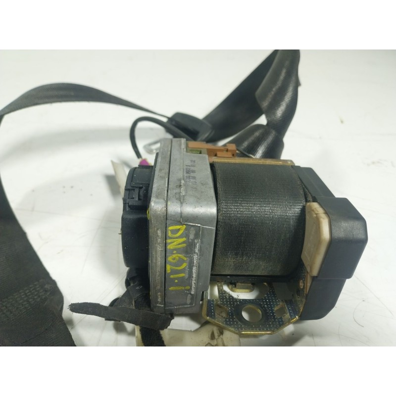 Recambio de cinturon seguridad delantero izquierdo para volkswagen golf iv berlina (1j1) 1.9 tdi referencia OEM IAM  1J3857705J 