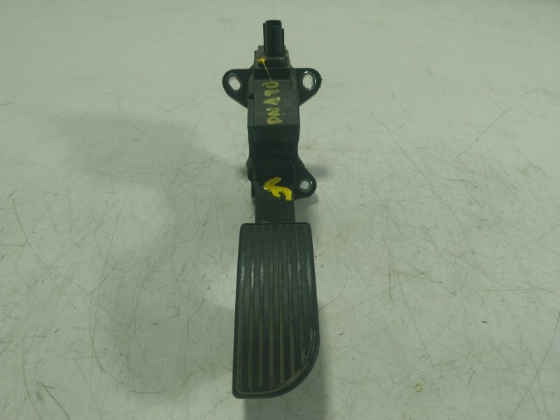 Recambio de potenciometro pedal para toyota aygo (_b4_) 1.0 (kgb40) referencia OEM IAM 781100H040 781100H040 