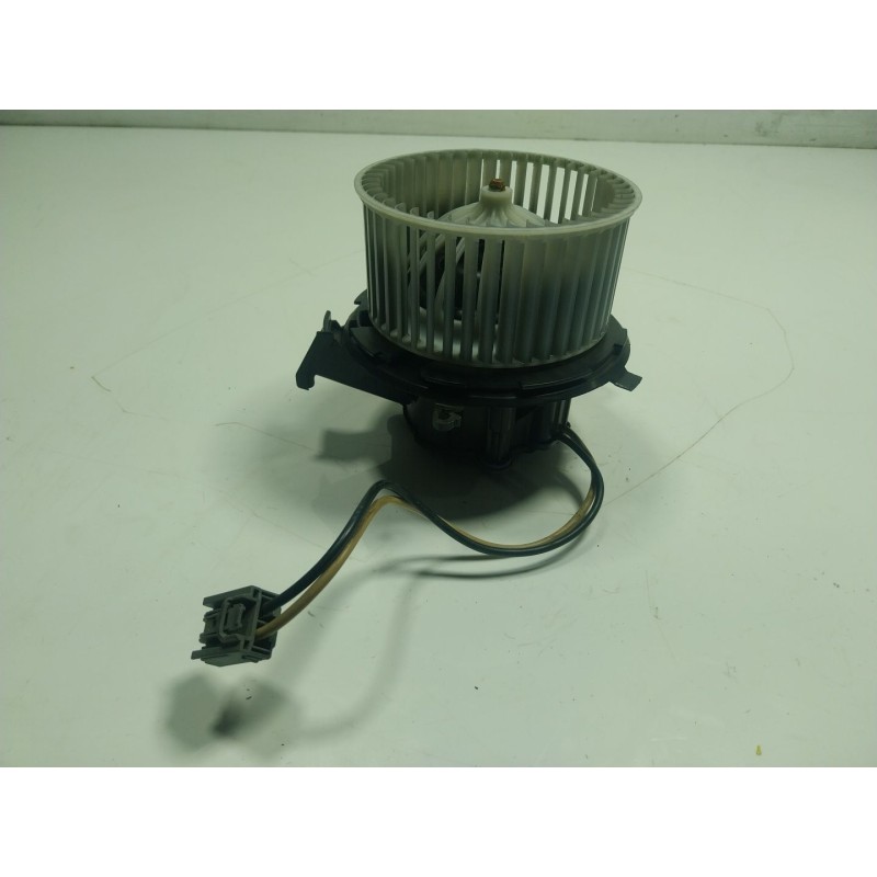 Recambio de motor calefaccion para opel astra j (p10) 1.7 cdti (68) referencia OEM IAM  U7253002 