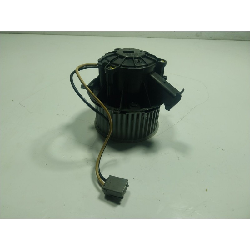 Recambio de motor calefaccion para opel astra j (p10) 1.7 cdti (68) referencia OEM IAM  U7253002 