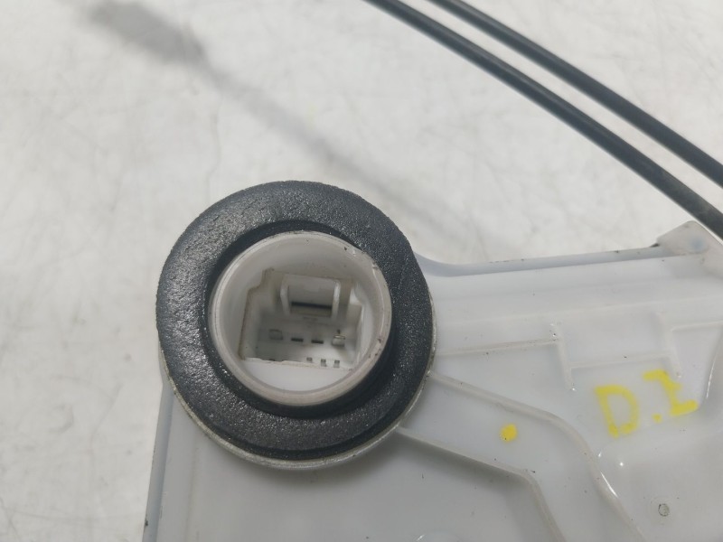 Recambio de cerradura puerta delantera izquierda para toyota aygo (_b4_) 1.0 (kgb40) referencia OEM IAM 690400H060  