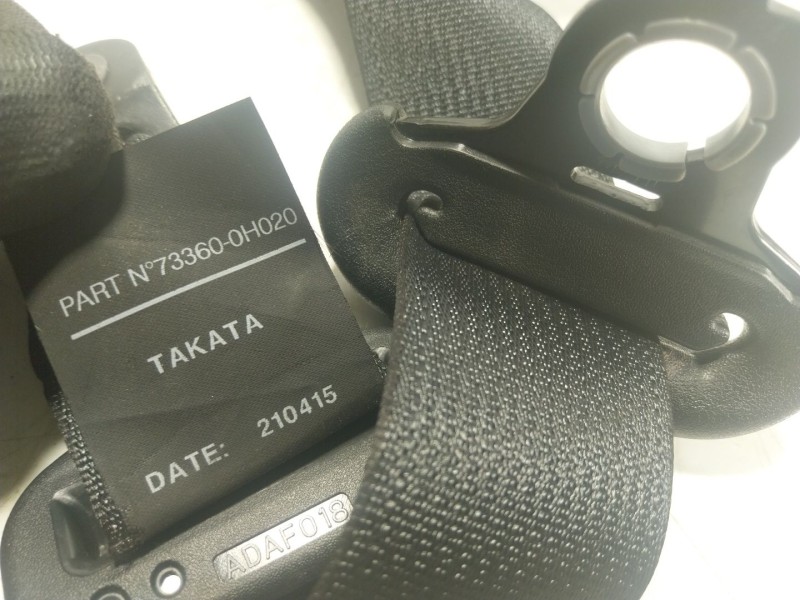 Recambio de cinturon seguridad trasero derecho para toyota aygo (_b4_) 1.0 (kgb40) referencia OEM IAM 733600H020C0 733600H020 