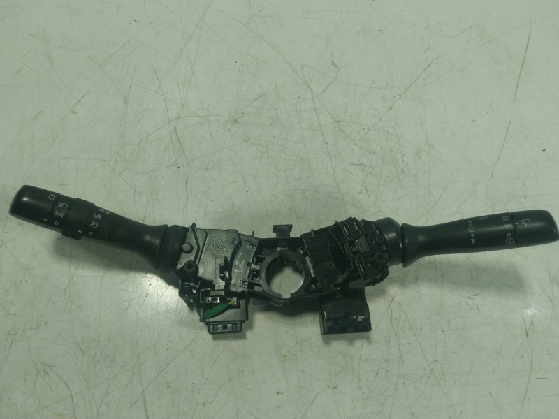 Recambio de mando luces para toyota aygo (_b4_) 1.0 (kgb40) referencia OEM IAM 841400H040 0H04017J088 846520H020