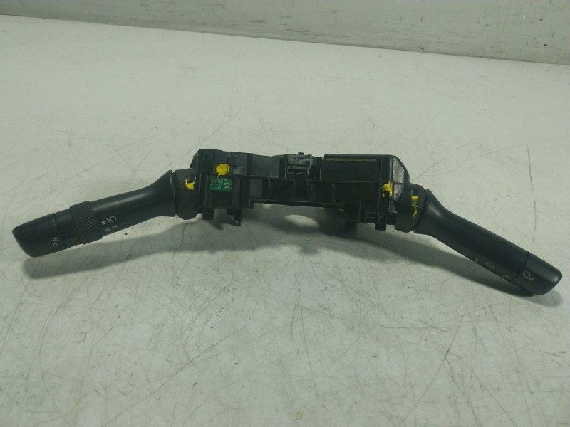 Recambio de mando luces para toyota aygo (_b4_) 1.0 (kgb40) referencia OEM IAM 841400H040 0H04017J088 846520H020