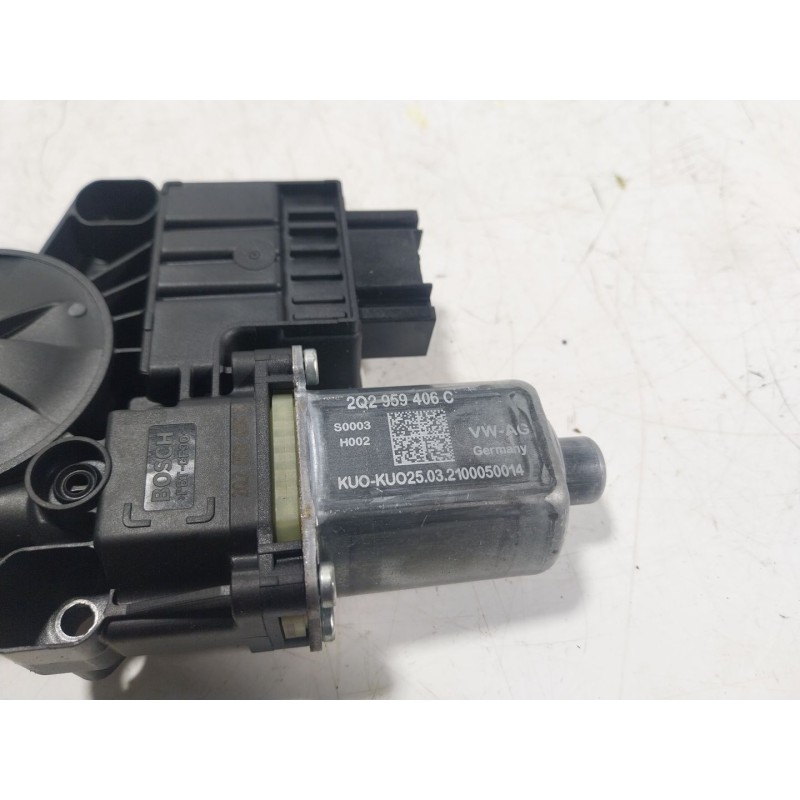 Recambio de motor elevalunas delantero derecho para volkswagen t-cross (c11, d31) 1.0 tsi referencia OEM IAM  2Q2959406C 