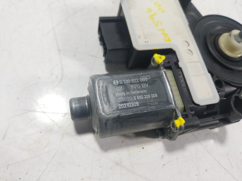 Recambio de motor elevalunas delantero derecho para volkswagen t-cross (c11, d31) 1.0 tsi referencia OEM IAM  2Q2959406C 