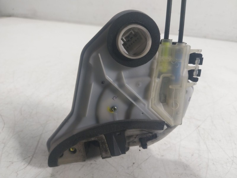 Recambio de cerradura puerta trasera izquierda para toyota aygo (_b4_) 1.0 (kgb40) referencia OEM IAM 6906002390  
