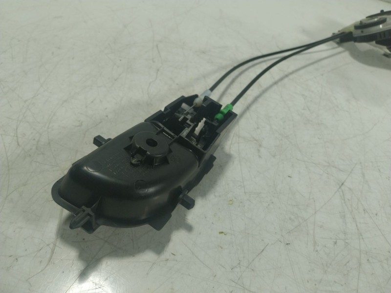 Recambio de cerradura puerta trasera izquierda para toyota aygo (_b4_) 1.0 (kgb40) referencia OEM IAM 6906002390  