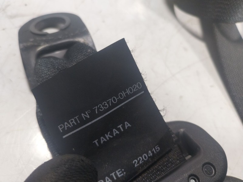 Recambio de cinturon seguridad trasero izquierdo para toyota aygo (_b4_) 1.0 (kgb40) referencia OEM IAM 733700H020C0 733700H020 