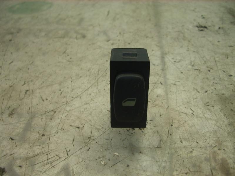 Recambio de mando elevalunas trasero izquierdo para peugeot 307 break / sw (s1) break xs referencia OEM IAM   