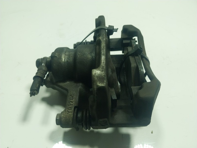 Recambio de pinza freno delantera derecha para toyota aygo (_b4_) 1.0 (kgb40) referencia OEM IAM 477300H010  