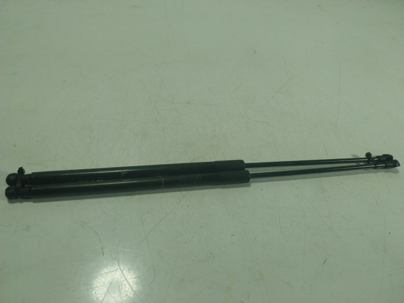 Recambio de amortiguadores maletero / porton para toyota aygo (_b4_) 1.0 (kgb40) referencia OEM IAM 689500H030 889500H030 