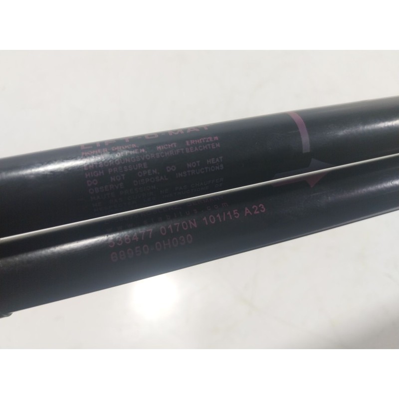 Recambio de amortiguadores maletero / porton para toyota aygo (_b4_) 1.0 (kgb40) referencia OEM IAM 689500H030 889500H030 