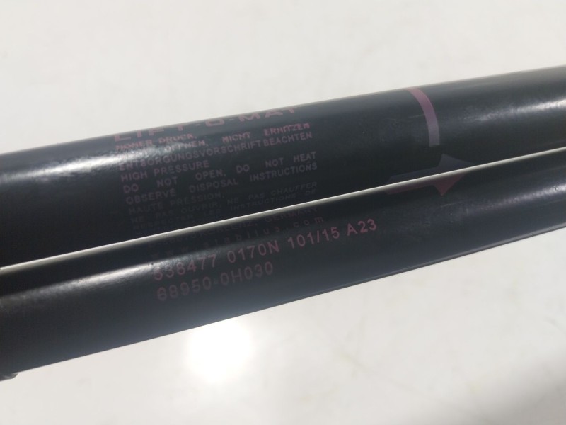 Recambio de amortiguadores maletero / porton para toyota aygo (_b4_) 1.0 (kgb40) referencia OEM IAM 689500H030 889500H030 