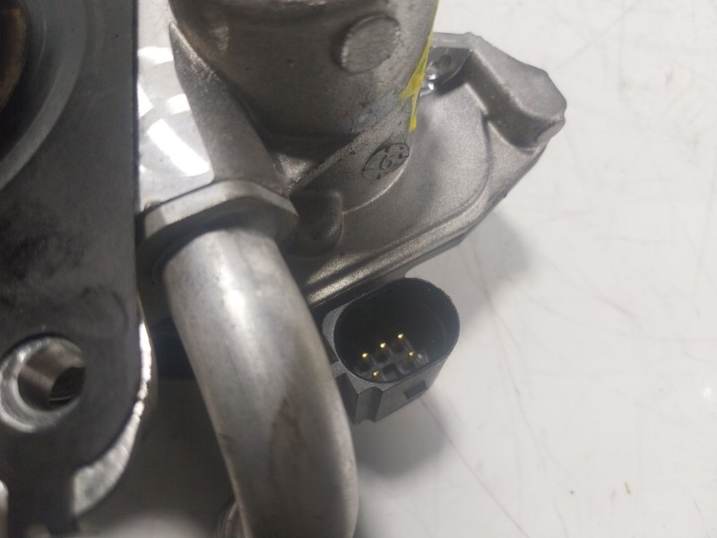 Recambio de valvula egr para seat leon st (5f8) 2.0 tdi referencia OEM IAM 04L131501S 04L131501S 