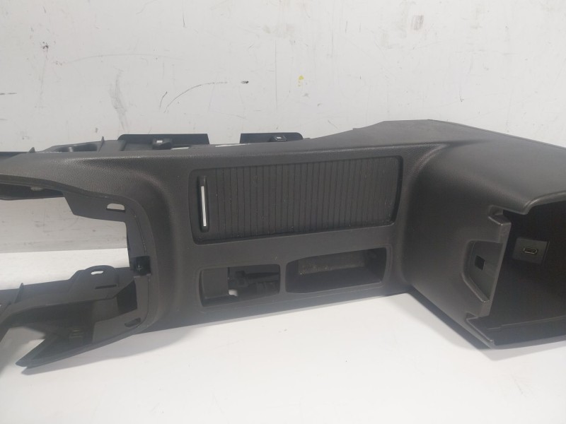 Recambio de apoyabrazos central para ford focus iv (hn) 1.0 ecoboost referencia OEM IAM 2515470 A045A06A 