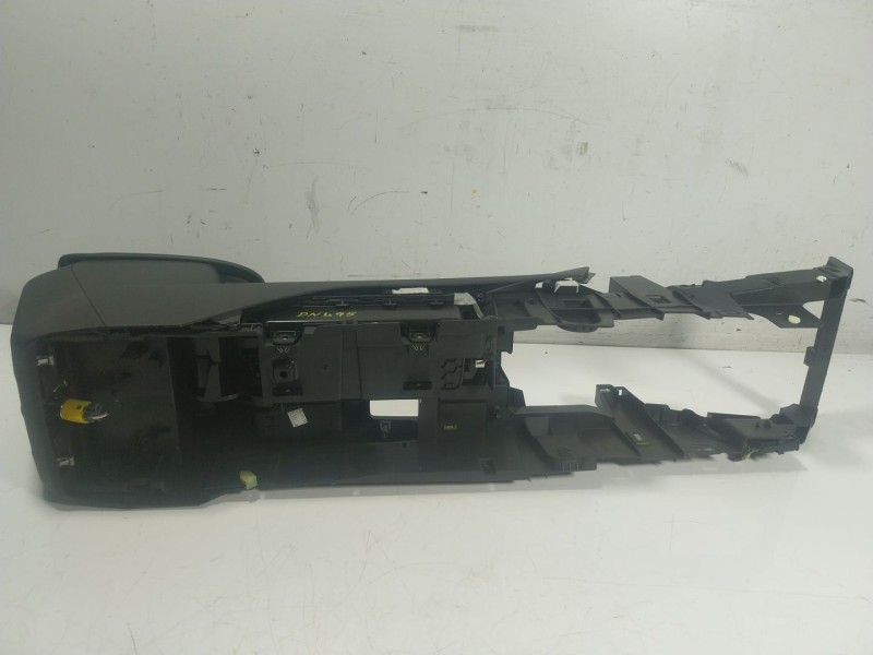 Recambio de apoyabrazos central para ford focus iv (hn) 1.0 ecoboost referencia OEM IAM 2515470 A045A06A 