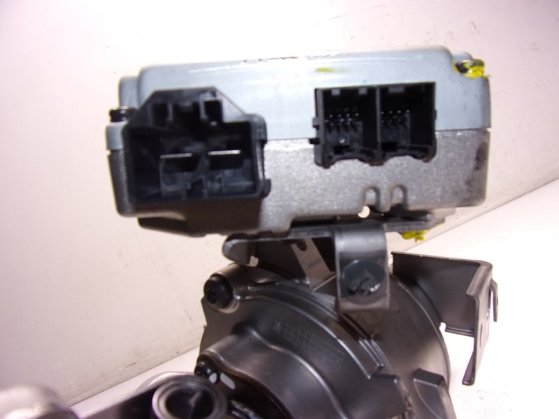 Recambio de columna direccion para hyundai i40 1.7 crdi cat referencia OEM IAM 563103Z150 563003Z150 