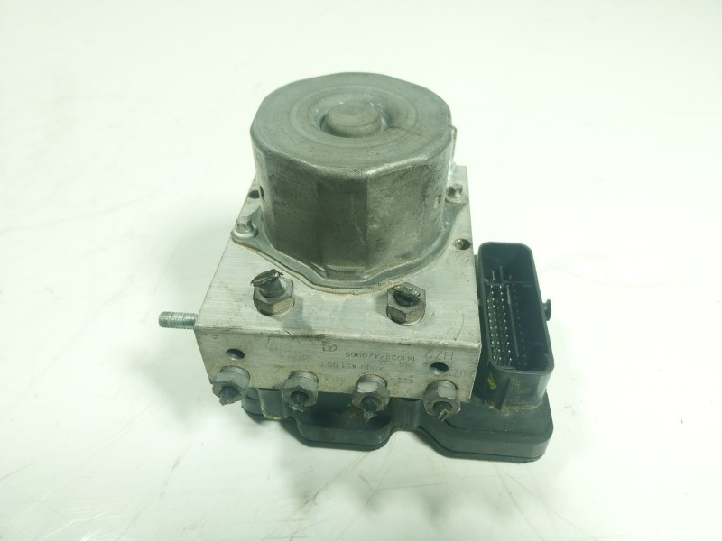 Recambio de abs para mercedes-benz clase cla (w117) 2.1 cdi cat referencia OEM IAM A0004313800 A0004310500 