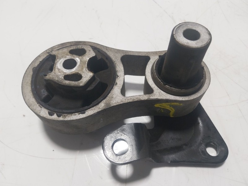 Recambio de soporte cambio para ford tourneo courier b460 monospace 1.5 tdci referencia OEM IAM 1835635  