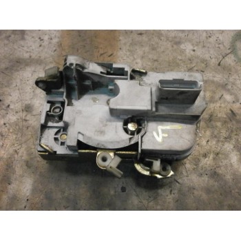 CERRADURA PUERTA DELANTERA IZQUIERDA 