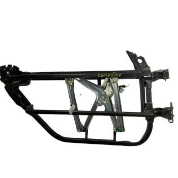 ELEVALUNAS DELANTERO DERECHO A4517200646 A4517200846 