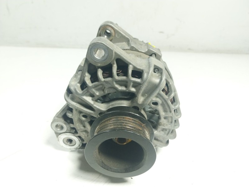 Recambio de alternador para volvo v60 i (155) d3 referencia OEM IAM  31419101 