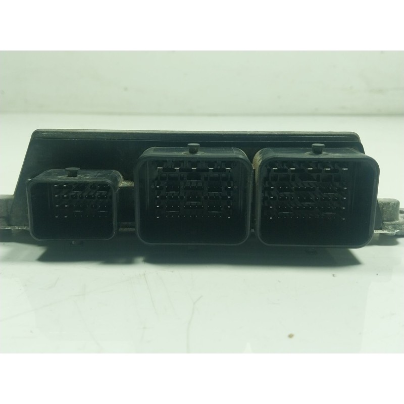 Recambio de centralita motor uce para citroën c4 cactus 1.2 vti 82 referencia OEM IAM  9811545280 