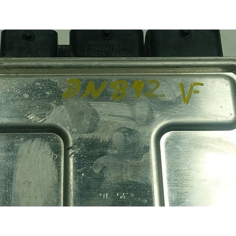 Recambio de centralita motor uce para citroën c4 cactus 1.2 vti 82 referencia OEM IAM  9811545280 