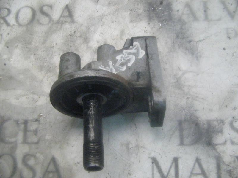 Recambio de soporte filtro aceite para seat cordoba berlina (6k2) clx referencia OEM IAM   