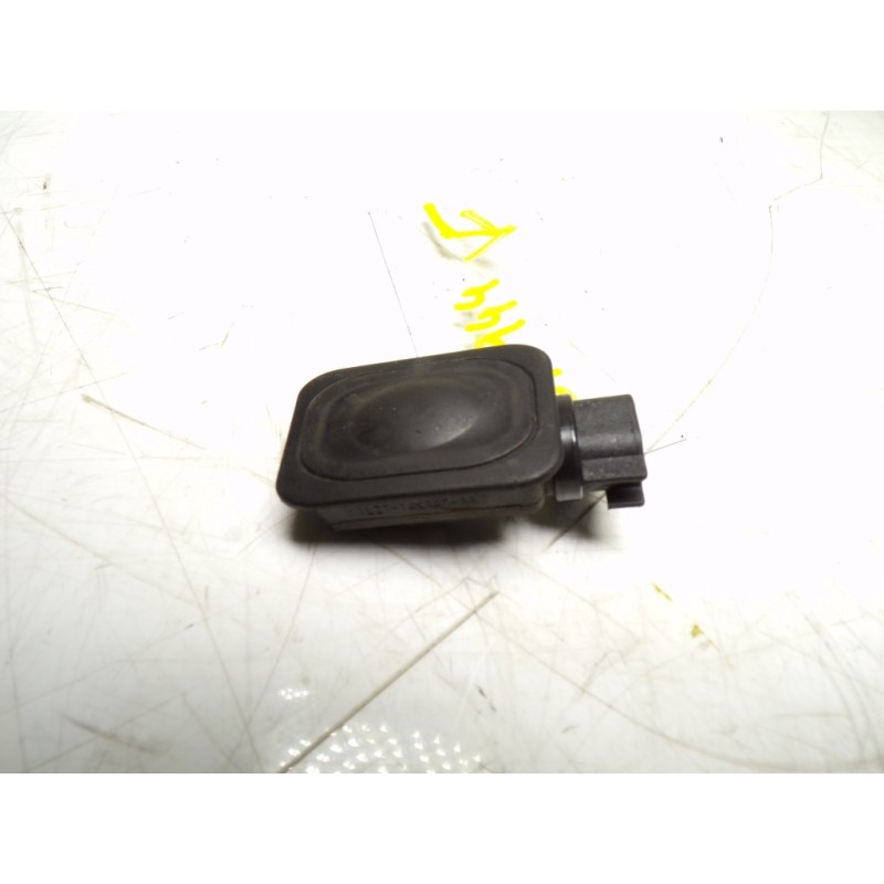 Recambio de maneta porton para ford mondeo lim. 1.5 tdci cat referencia OEM IAM 4122748 1L2T14K147AA 