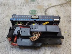 Recambio de caja reles / fusibles para bmw x3 (e83) 2.0 16v diesel cat referencia OEM IAM 61138364530  