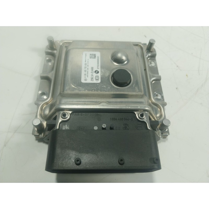 Recambio de centralita motor uce para kia stonic (ybcuv) 1.6 crdi cat referencia OEM IAM  296102U400 