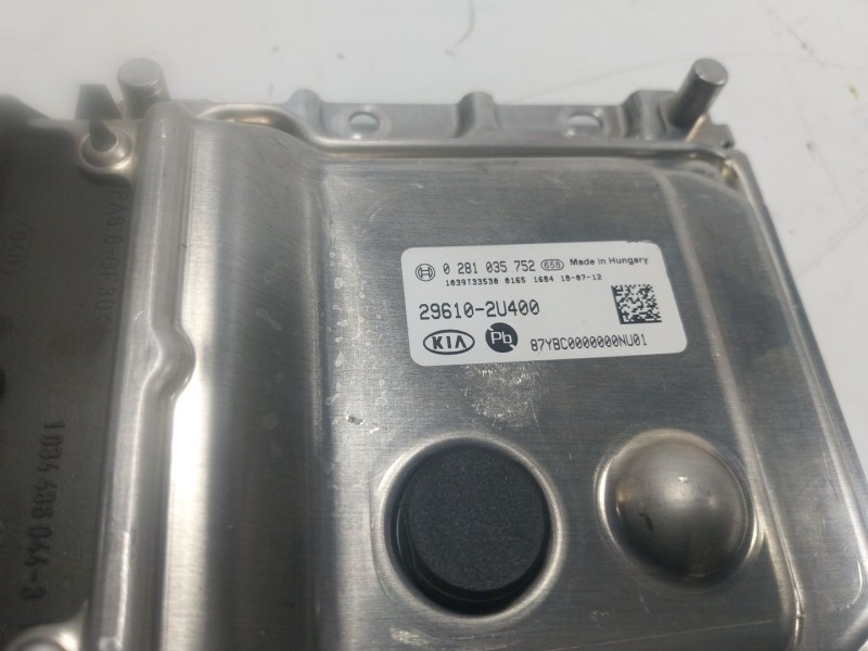Recambio de centralita motor uce para kia stonic (ybcuv) 1.6 crdi cat referencia OEM IAM  296102U400 
