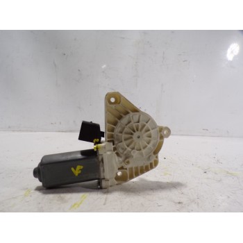 MOTOR ELEVALUNAS DELANTERO DERECHO A2078200442 A2078200442 965148100