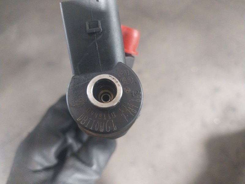 Recambio de inyector para bmw 3 (e46) 320 d referencia OEM IAM  0445110131 