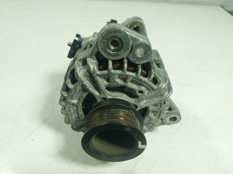 Recambio de alternador para volvo xc60 2.0 diesel cat referencia OEM IAM  30659580 