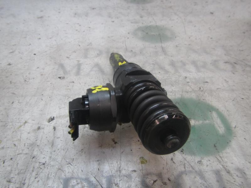 Recambio de inyector para seat ibiza (6j5) 1.4 tdi referencia OEM IAM 038130073BP 038130073BP 