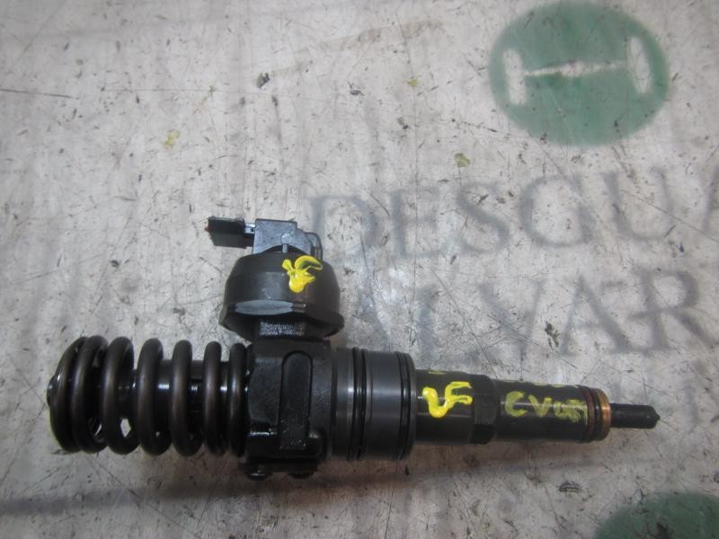 Recambio de inyector para seat ibiza (6j5) 1.4 tdi referencia OEM IAM 038130073BP 038130073BP 