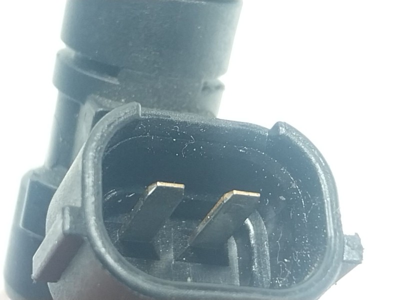 Recambio de inyector para volkswagen up! (121) fender up! referencia OEM IAM  04C904031D 