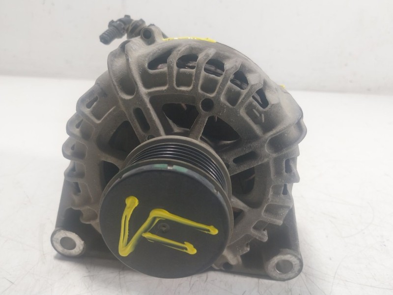 Recambio de alternador para citroën c4 cactus 1.2 vti 82 referencia OEM IAM  9818677980 