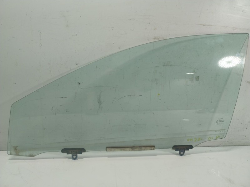 Recambio de cristal puerta delantero izquierdo para toyota auris (_e18_) 1.8 hybrid (zwe186_) referencia OEM IAM   
