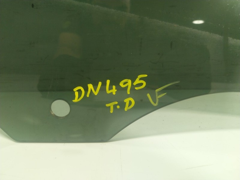 Recambio de cristal puerta trasero derecho para ford focus iv (hn) 1.0 ecoboost referencia OEM IAM 2206583  