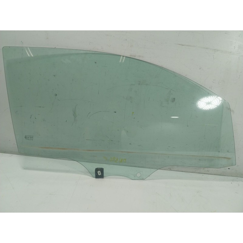 Recambio de cristal puerta delantero derecho para toyota aygo (_b4_) 1.0 (kgb40) referencia OEM IAM 681110H030  