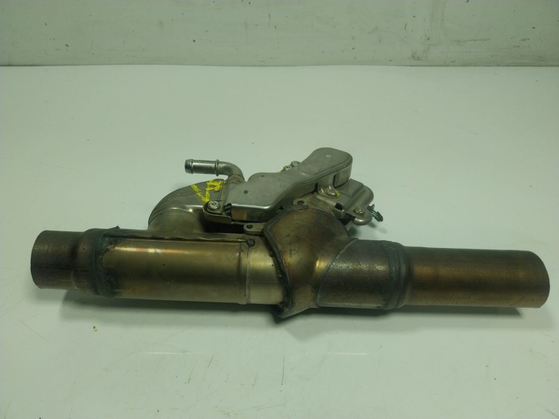 Recambio de salida colector para ford kuga iii (dfk) 1.5 ecoboost referencia OEM IAM 2520106 LX615H262AG 