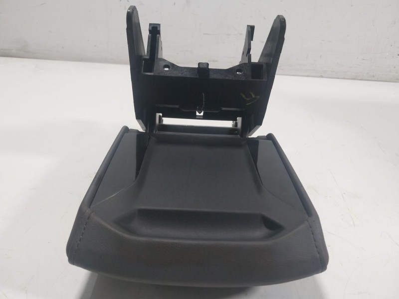 Recambio de apoyabrazos central para volkswagen t-cross (c11, d31) 1.0 tsi referencia OEM IAM  2GM864207A 