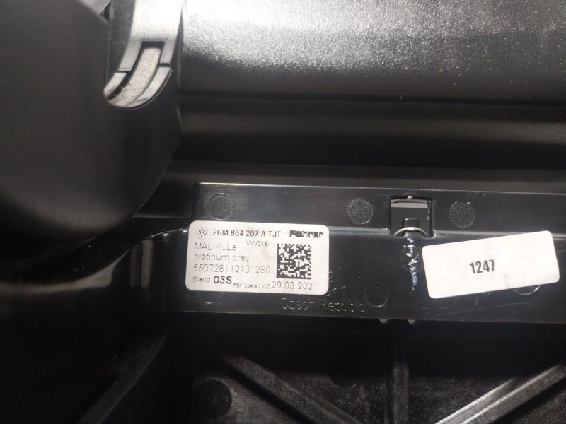 Recambio de apoyabrazos central para volkswagen t-cross (c11, d31) 1.0 tsi referencia OEM IAM  2GM864207A 