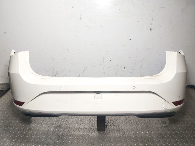 Recambio de paragolpes trasero para seat leon (kl1) style referencia OEM IAM   