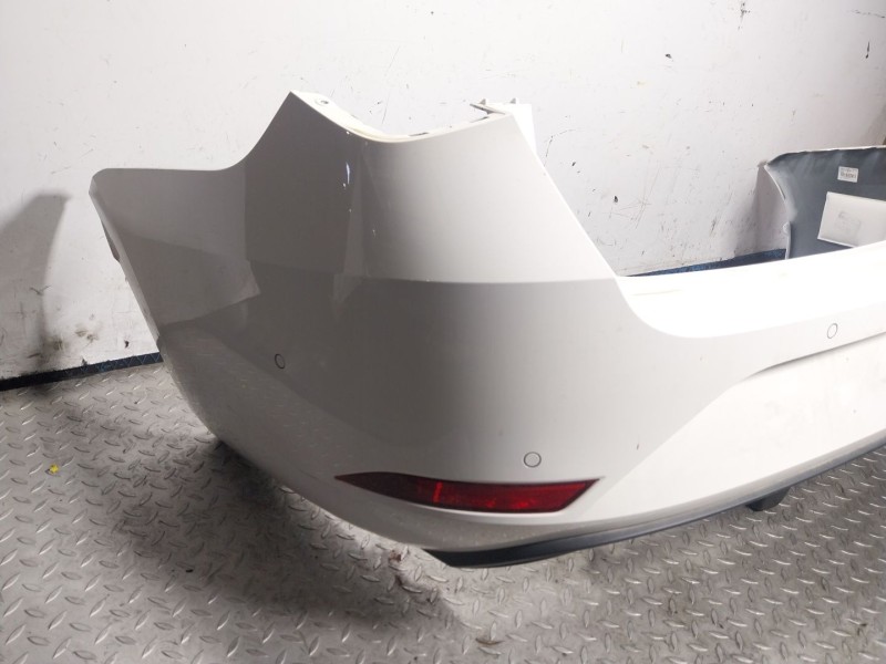 Recambio de paragolpes trasero para seat leon (kl1) style referencia OEM IAM   
