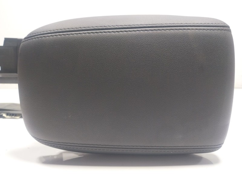 Recambio de apoyabrazos central para ford focus iv (hn) 1.5 ecoboost referencia OEM IAM 2586029  